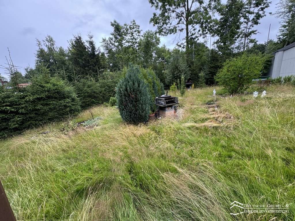 Immobilie in Marktredwitz - Wohn- und Geschäftshaus in sanierungswürdigem Zustand mit Garten - Bild 3