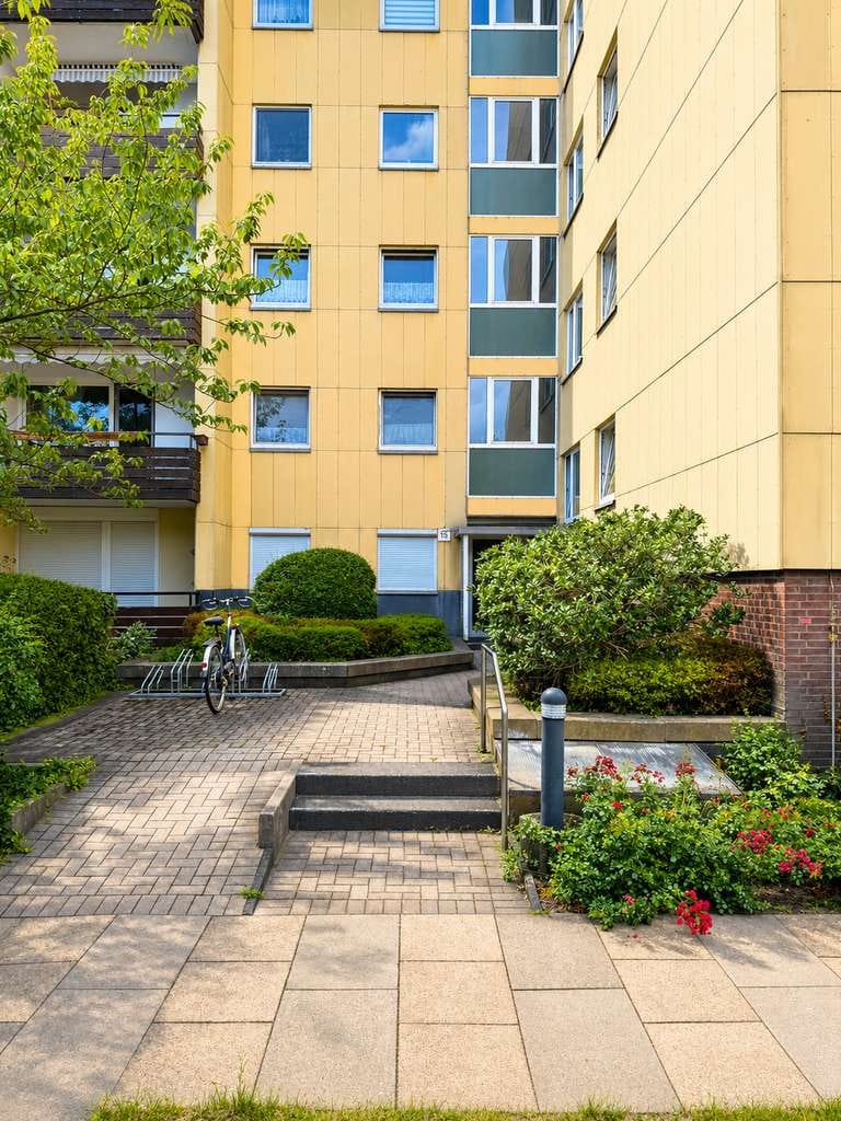 Immobilie in Seevetal - 3-Zimmer-Wohnung zentral in Meckelfeld inkl. Stellplatz - Bild 1