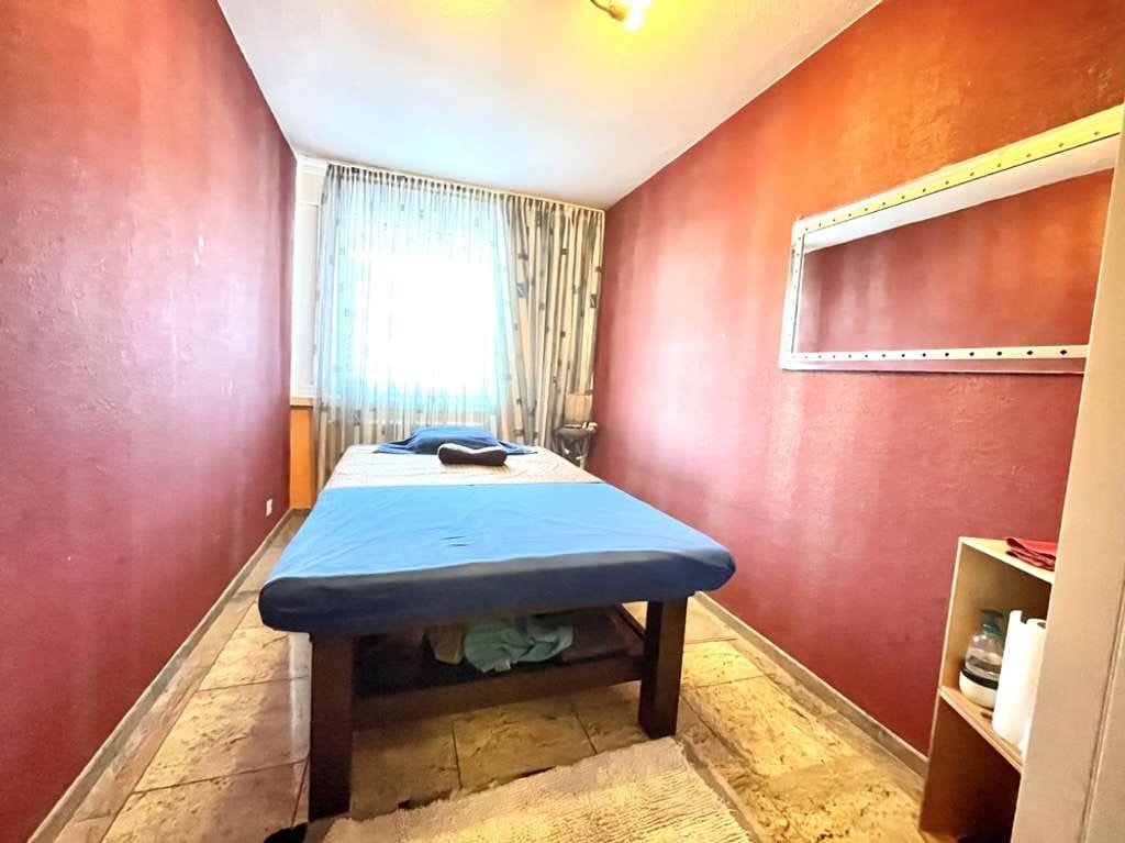 Immobilie in Hannover - *Ihmezentrum* renovierte 4 Zimmer-Wohnung mit Balkon! - Bild 2