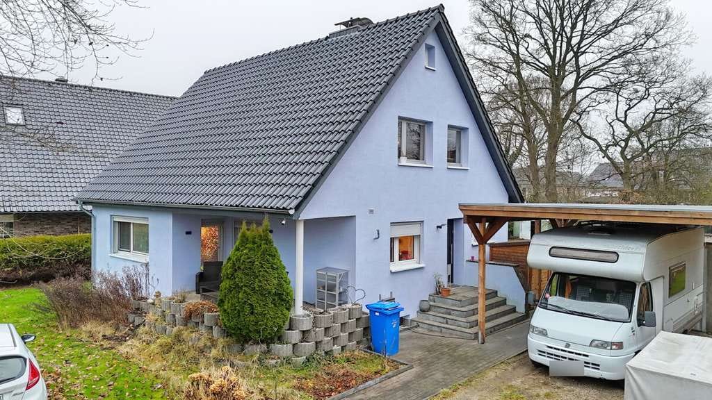 Immobilie in Hartenholm - Gut geschnittenes Einfamilienhaus mit großzügigem Garten in Hartenholm - Bild 1