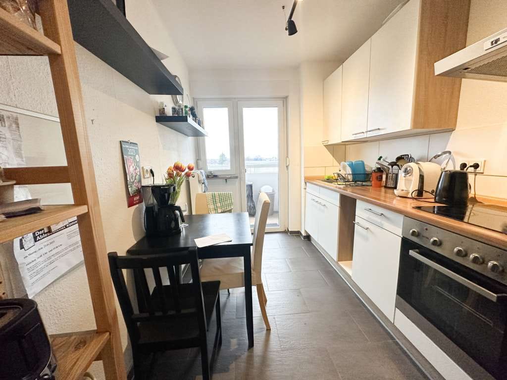 Immobilie in Eppelheim - HEIDELBERG - EPPELHEIM  - großzügige und gepflegte 3-Zimmerwohnung mit Stellplatz und zwei Balkonen - Bild 0