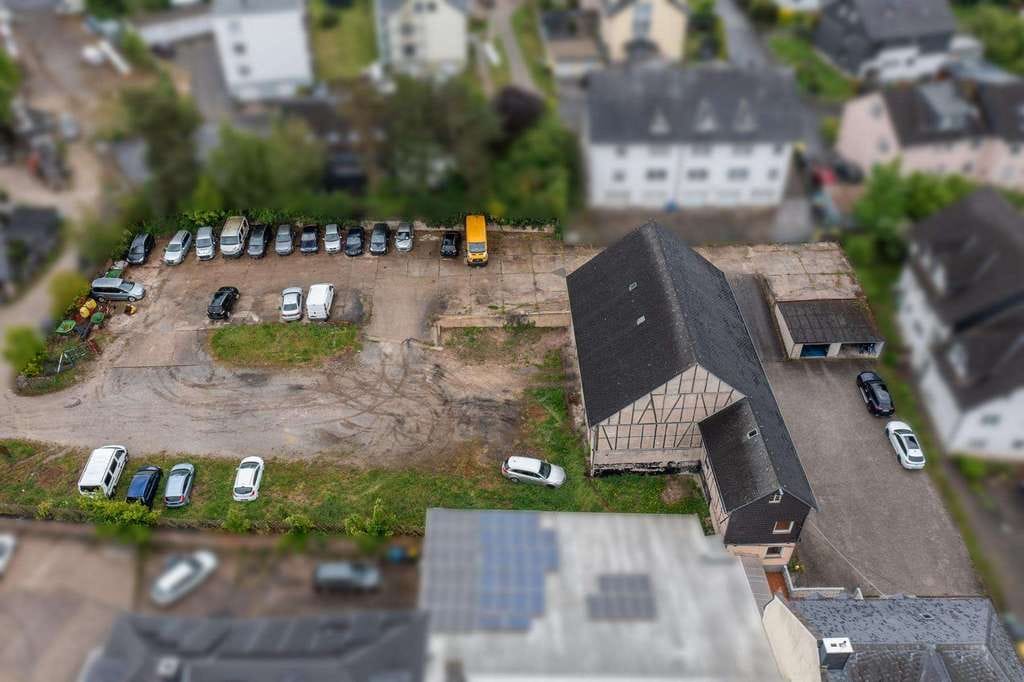 Immobilie in Altweidelbach - Villa Luise · Historisches Mehrfamilienhaus mit riesigem Bauplatz und mehreren Nebengebäuden - Bild 4
