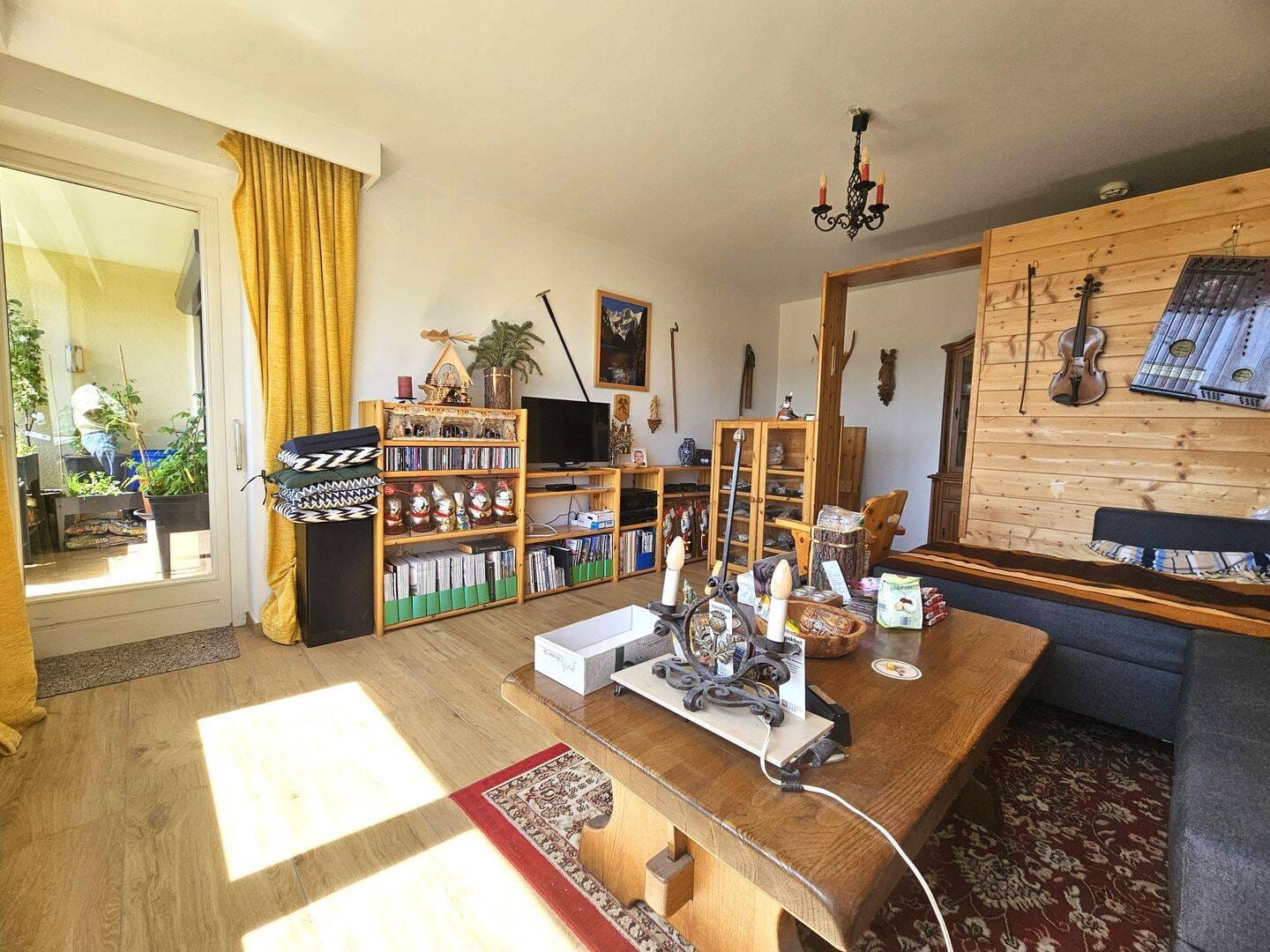 Immobilie in Böbrach - Traumhafte Aussicht & modernes Wohnen im Bayerischen Wald 4-Zimmerwohnung mit Südwestbalkon - Bild 3