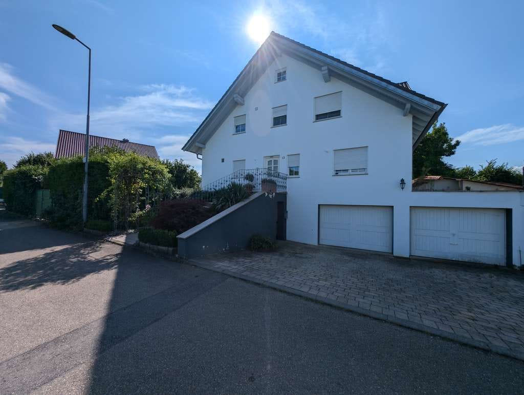 Immobilie in Oberstadion - Gepflegtes Zweifamilienhaus in Hundersingen/Oberstadion – Ihr Traum vom Eigenheim wird wahr! - Bild 0
