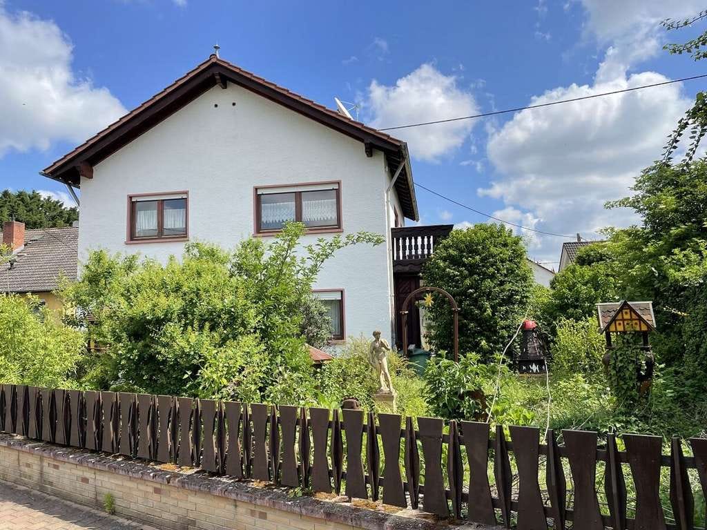 Immobilie in Gau-Odernheim - ImmobilienPunkt*** Freistehendes EFH mit Werkstatt und Garten in ruhiger Wohnlage - Bild 0