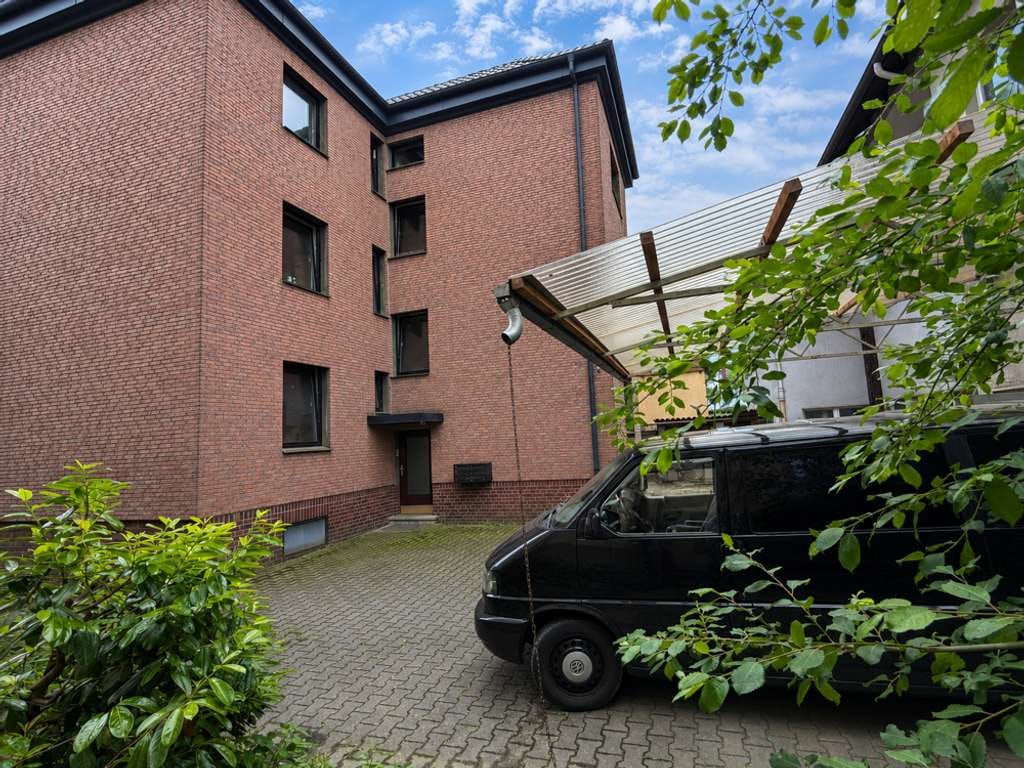 Immobilie in Bielefeld - Mehrfamilienhaus mit Werkstatt! Zentral in BI-Schildesche! - Bild 0