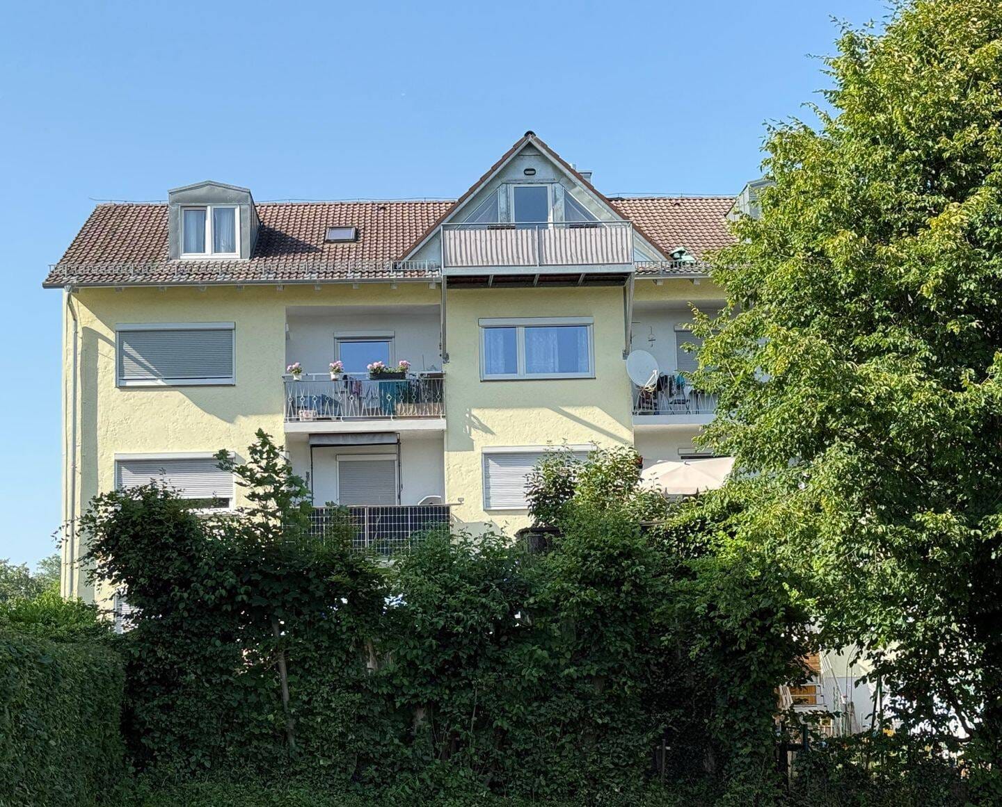 Immobilie in Kumhausen - Nur 53 Stufen zum Glück!!! Großzügige Dachgeschoßwohnung mit toller Aussicht in Kumhausen!!! - Bild 1