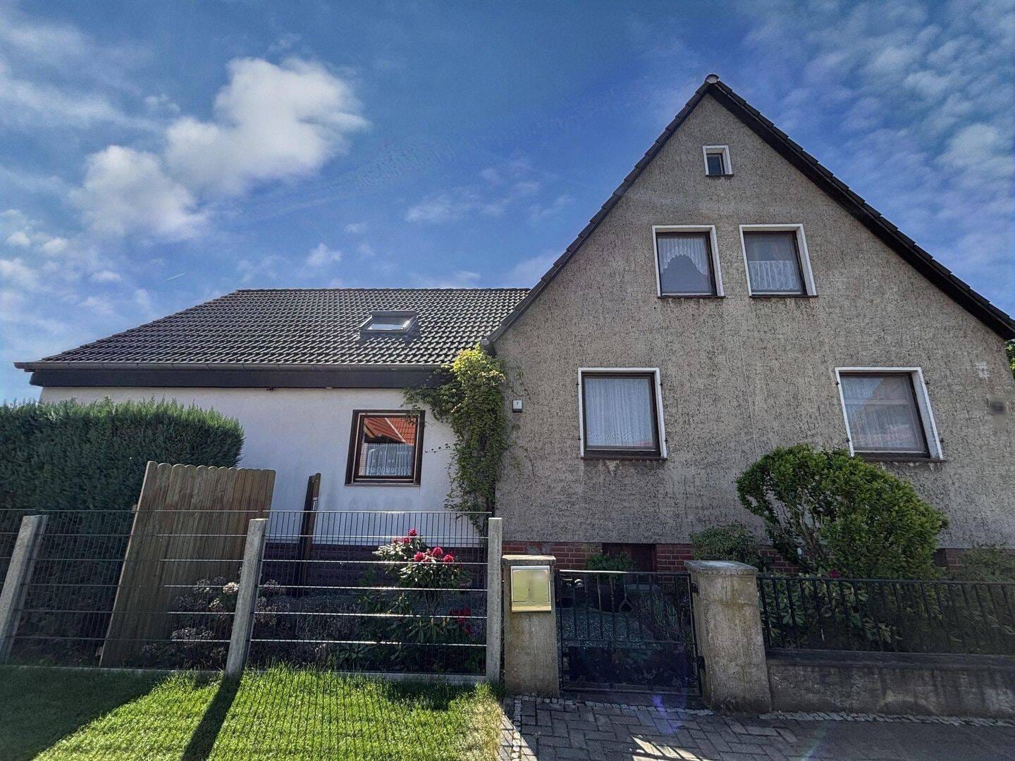Immobilie in Sehnde - Tolle Lage für eine große Familie - Bild 2