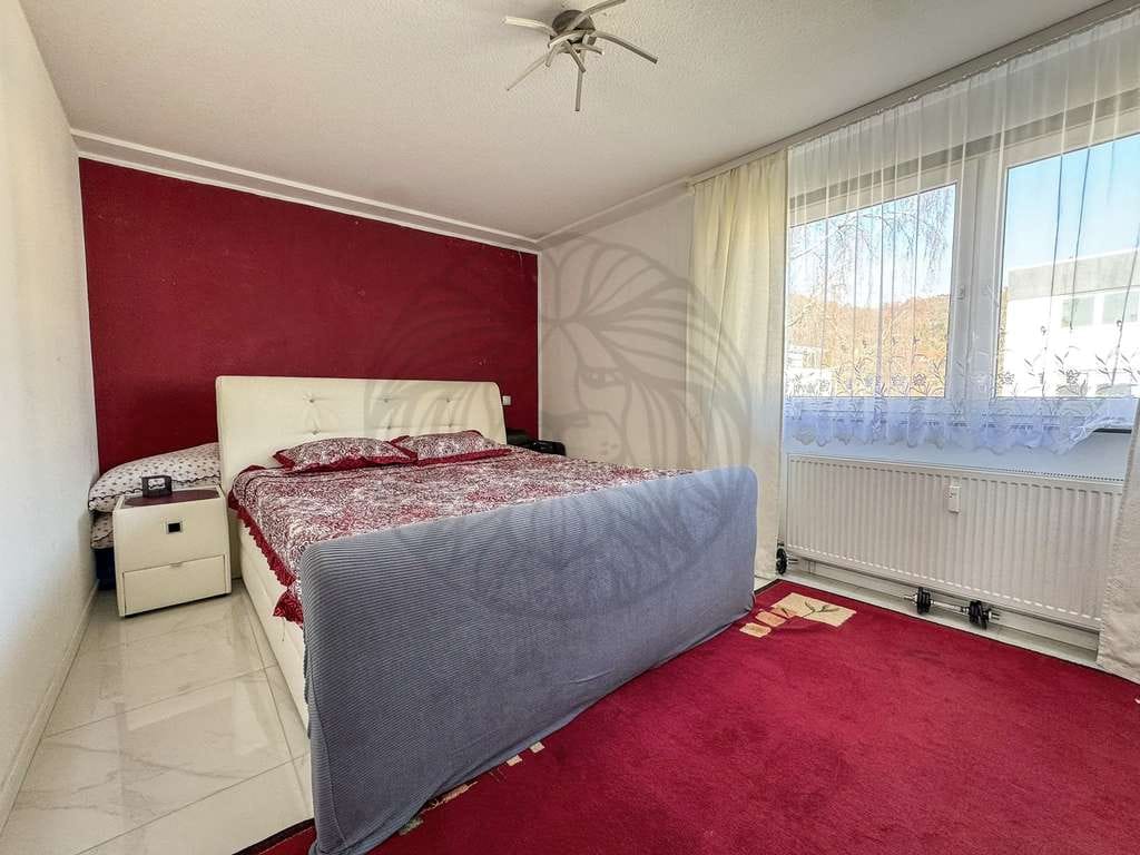 Immobilie in Niedernhausen - Niedernhausen: Mehr Platz, mehr Möglichkeiten - 5-Zimmer zum Leben! - Bild 1