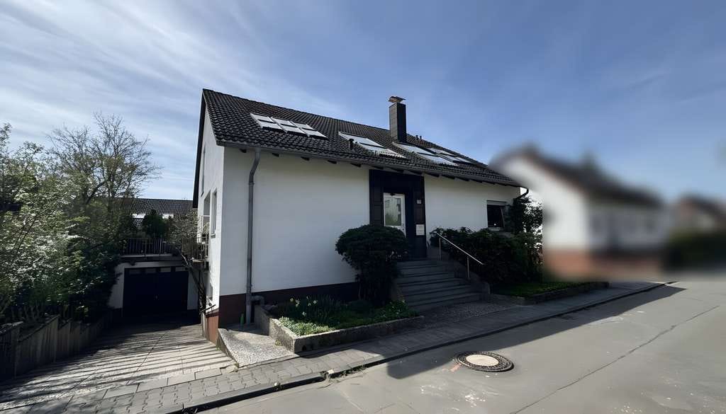 Immobilie in Otterberg - Gepflegtes Dreiparteienhaus in guter Lage zur Kapitalanlage oder Teileigenbedarf - Bild 1