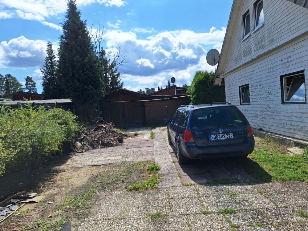 Immobilie in Sassenburg - ca. 800m2 Grundstück mit altem Haus etc. Sanierungsbedürftig - Bild 1