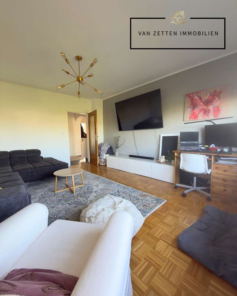 Immobilie in Rockenberg - Ein-Zweifamilienhaus mir großem Garten, Garage und Stellplätzen - Bild 2