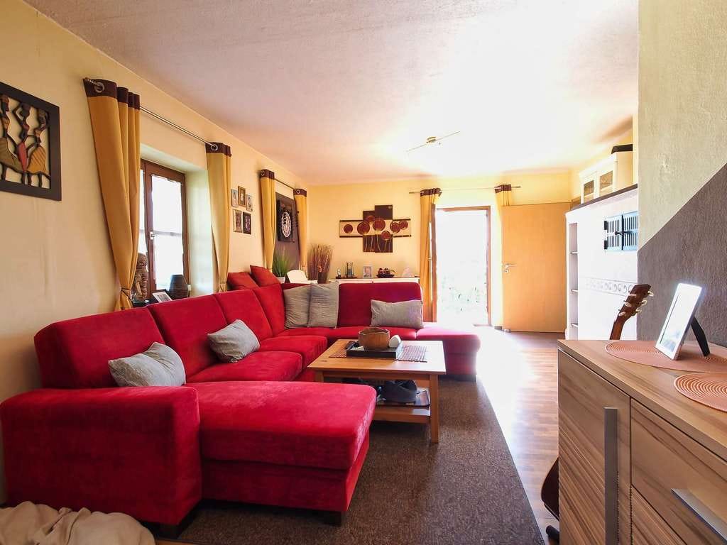 Immobilie in Tittmoning - Renoviertes Mehrfamilienhaus mit alter Schreinerei - sonnig & ruhig - 4 Garagen - Tittmoning - Bild 4