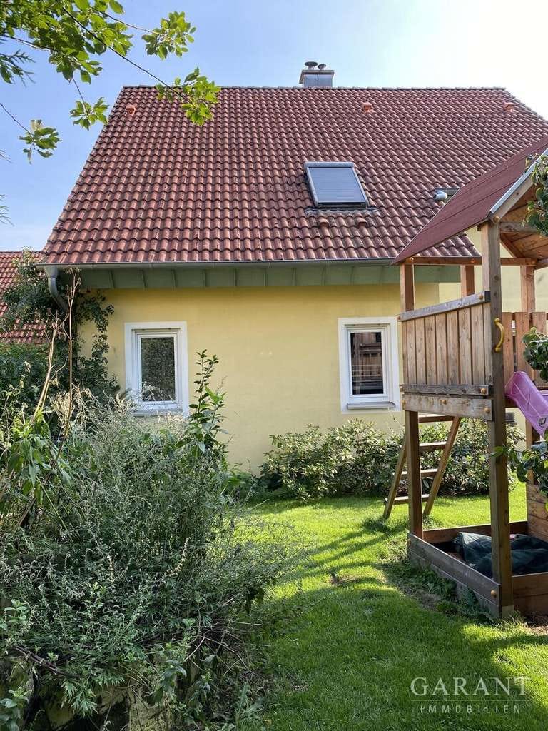 Immobilie in Schönbrunn i.Steigerwald - Haus mit Garten, Garage und Erdwärme für eine nette Familie! - Bild 1