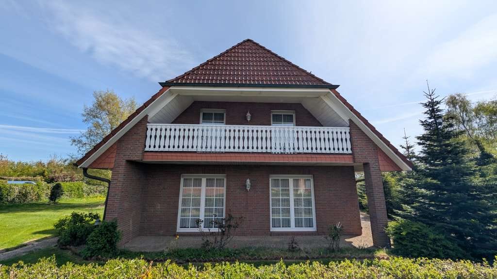 Immobilie in Dassendorf - Für die Familie! Gut aufgeteiltes Einfamilienhaus auf großem Grundstück - Bild 2