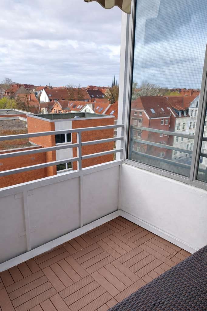 Immobilie in Hannover - Charmante 2-Zimmer-Wohnung mit Balkon - attraktive Gelegenheit für Anleger - Bild 1