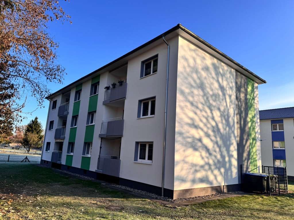 Immobilie in Bad Fallingbostel - Sanierte Wohnung , neues WDVS, Balkon, Garage, EBK, vermietet, gute Rendite! - Bild 0