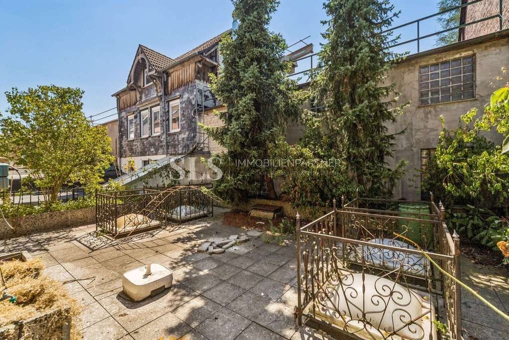 Immobilie in Velbert - Sanierungsobjekt mit Potential - komplett leerstehendes Wohn & Geschäftshaus mit Terrasse - Bild 2