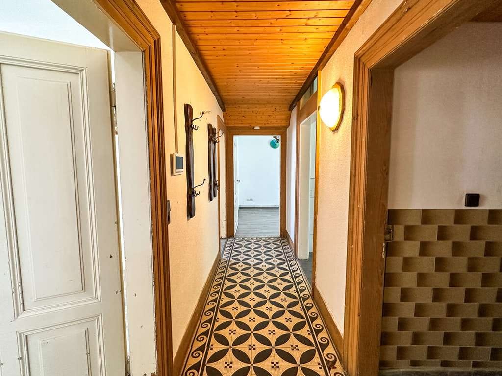 Immobilie in Bad Dürkheim - Ein- bis Zweifamilienhaus mit Charme und Persönlichkeit. - Bild 2