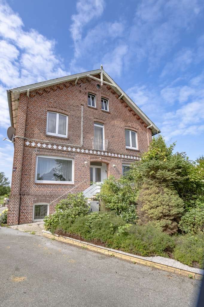 Immobilie in Grünendeich - Exklusives Anwesen im Alten Land – historischer Obsthof mit Bauland und außergewöhnlichem Potenzial - Bild 1