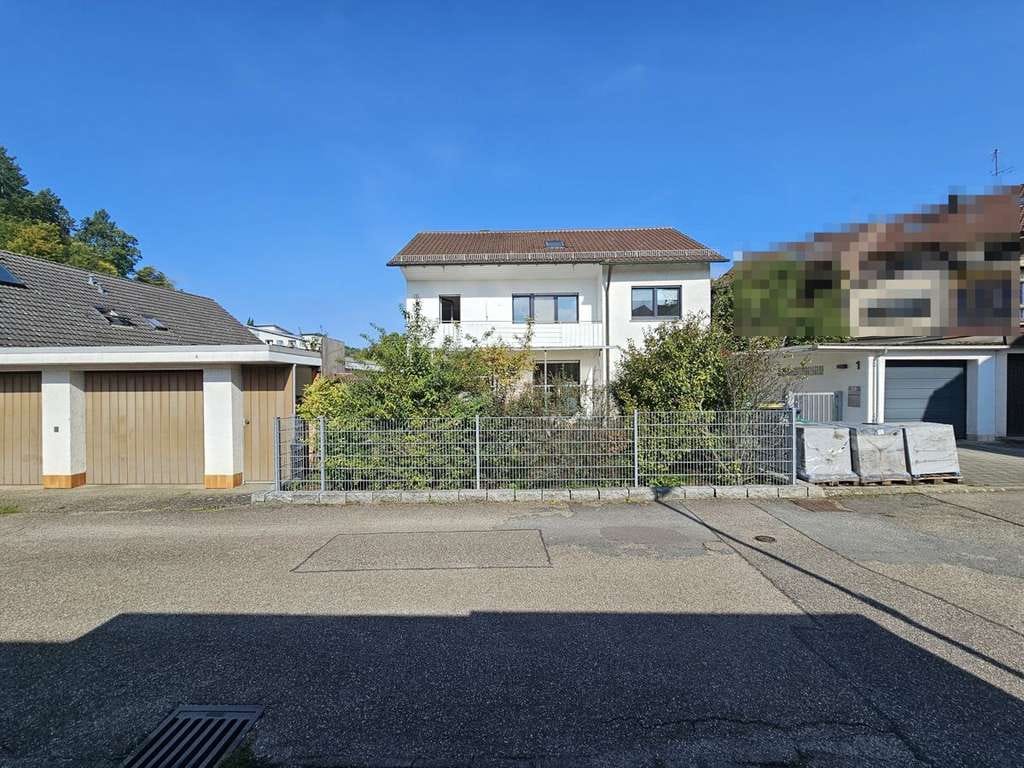 Immobilie in Kämpfelbach - **Kämpfelbach-Ersingen, modernisiertes 1-2 Familien-Haus mit Ausbaupotential, Garten u. 3 Garagen** - Bild 4