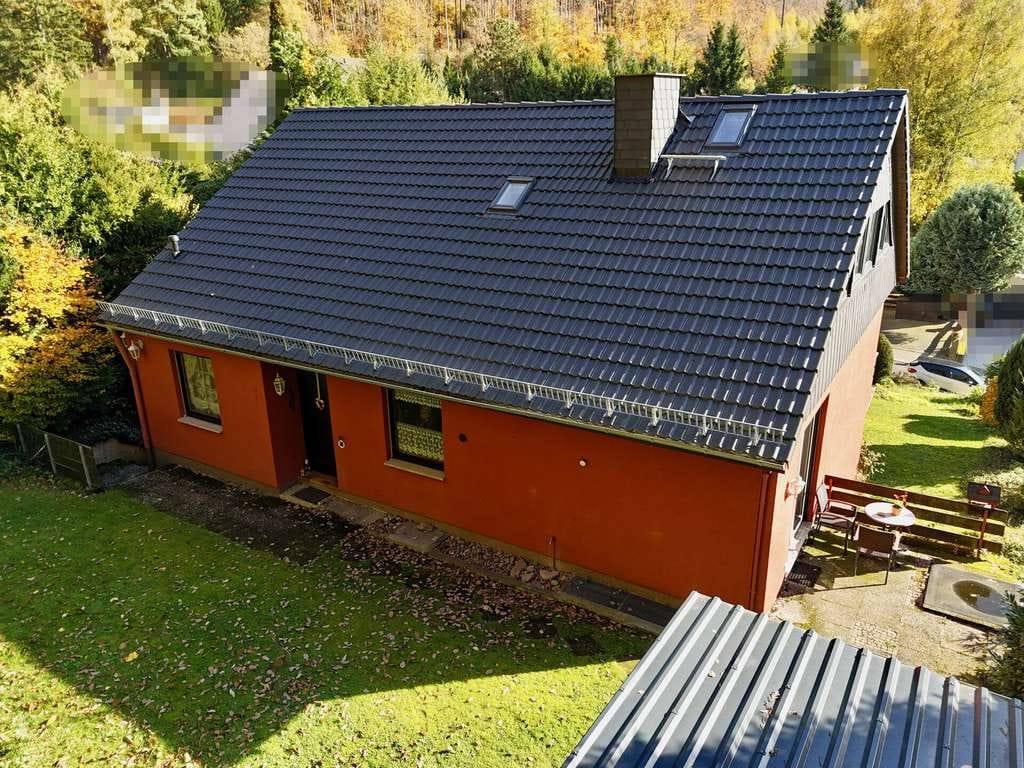Immobilie in Schlangenbad - Wambach: Ein Einfamilienhaus mit Einliegerwohnung in direkter Waldrandlage - Bild 3