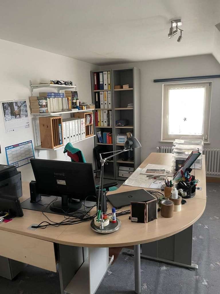 Immobilie in Hohenstein - Der Traum vom Eigenheim mit Scheune, Garage und Balkon - Bild 2