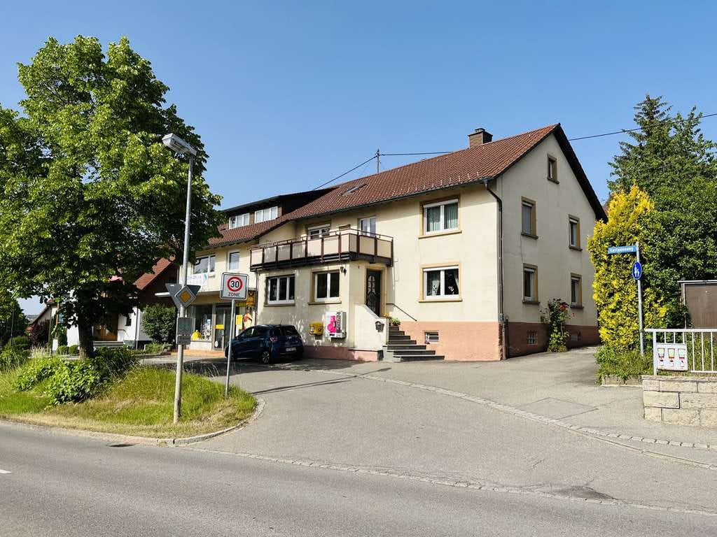 Immobilie in Brigachtal - Attraktive Liegenschaft im Ortskern Brigachtal/Kirchdorf - Bild 0