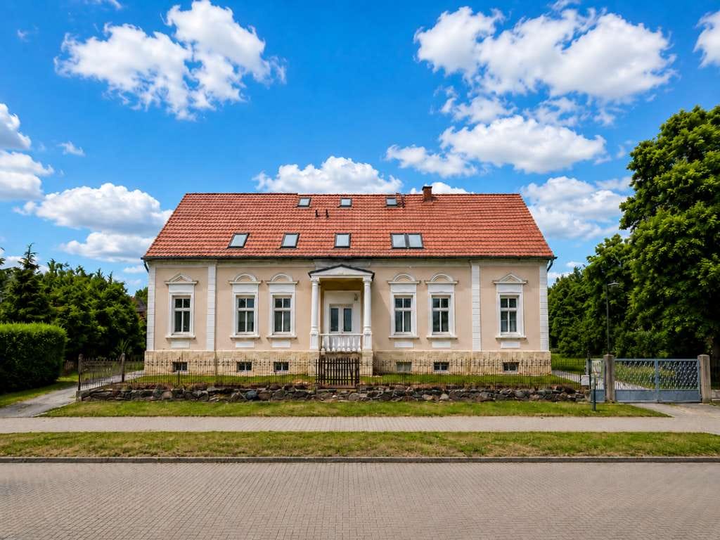 Immobilie in Jacobsdorf - Herrschaftlich wohnen, frei leben – Landhausidylle mit außergewöhnlichem Grundstück - Bild 0