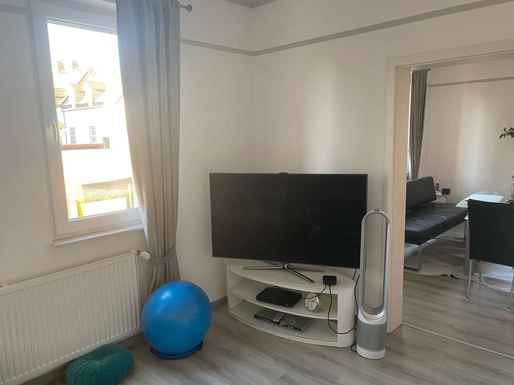 Immobilie in Niedernhausen - Einzelhaus mit 7 Zimmern und großzügigem Platzangebot in Niedernhausen - Bild 3