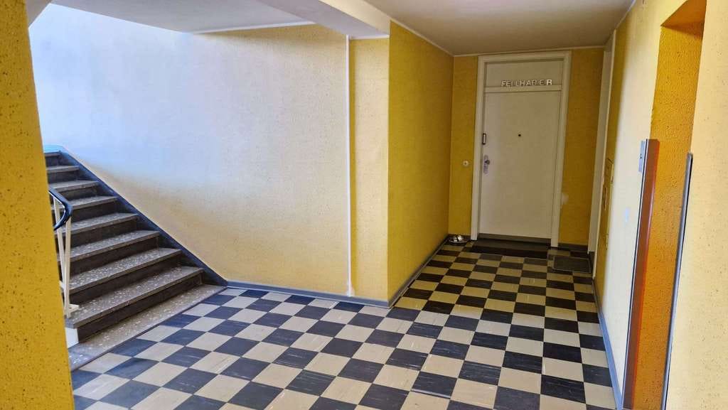Immobilie in Helmstedt - Attraktive Kapitalanlage: Modernisierte 3-Zimmer-Wohnung mit Balkon & eigener Garage - Bild 2