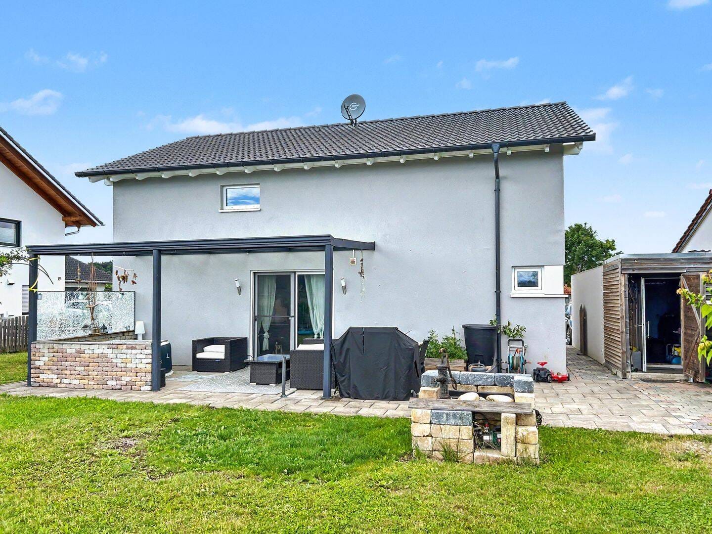 Immobilie in Tacherting - Zuhause im Grünen: Modernes Einfamilienhaus in ruhiger Lage in Tacherting - Bild 2