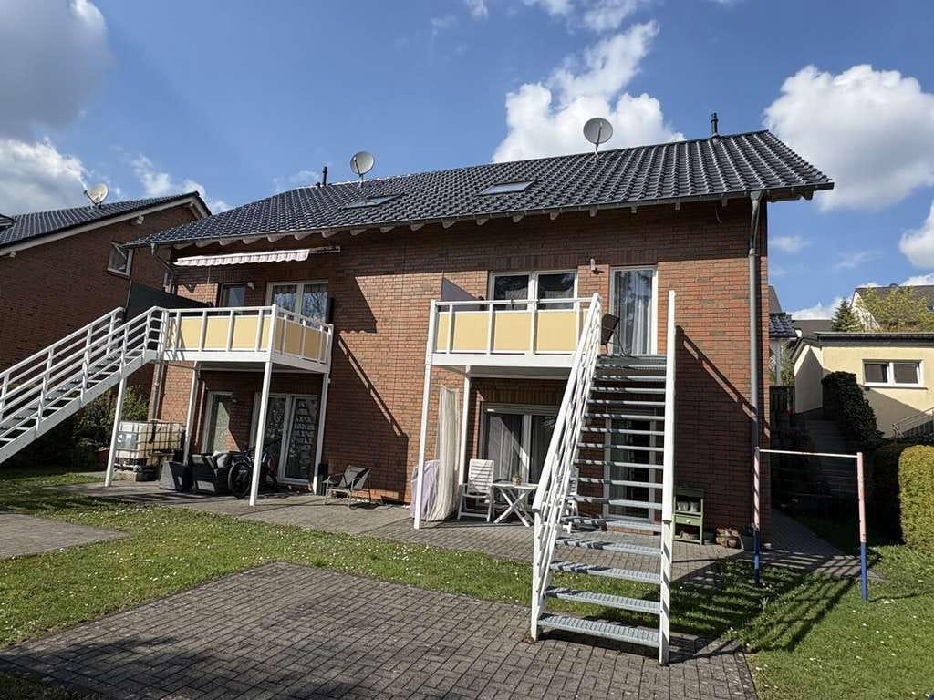 Immobilie in Meinerzhagen - VR Immo: Vermietete Doppelhaushälfte mit zwei Einheiten in bester Lage - Bild 2