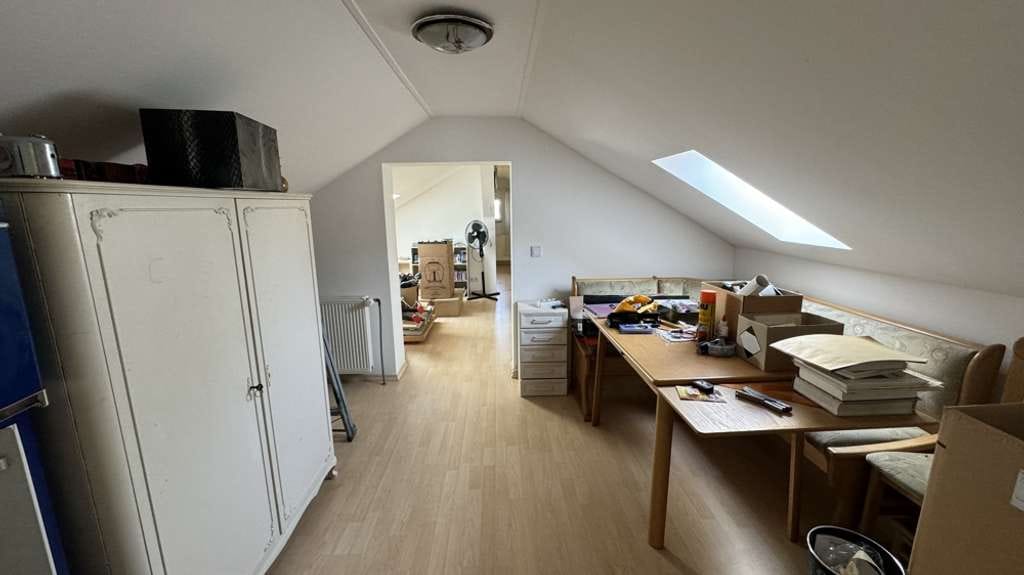 Immobilie in Osterhofen - Großzügiges Einfamilienhaus mit Einliegerwohnung 
Nähe Osterhofen/Gergweis - Bild 3