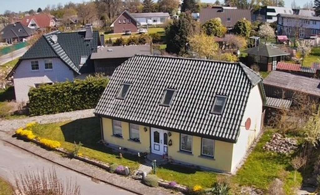Immobilie in Hohenkirchen - Einfamilienwohnhaus in Ostseenähe - Bild 0