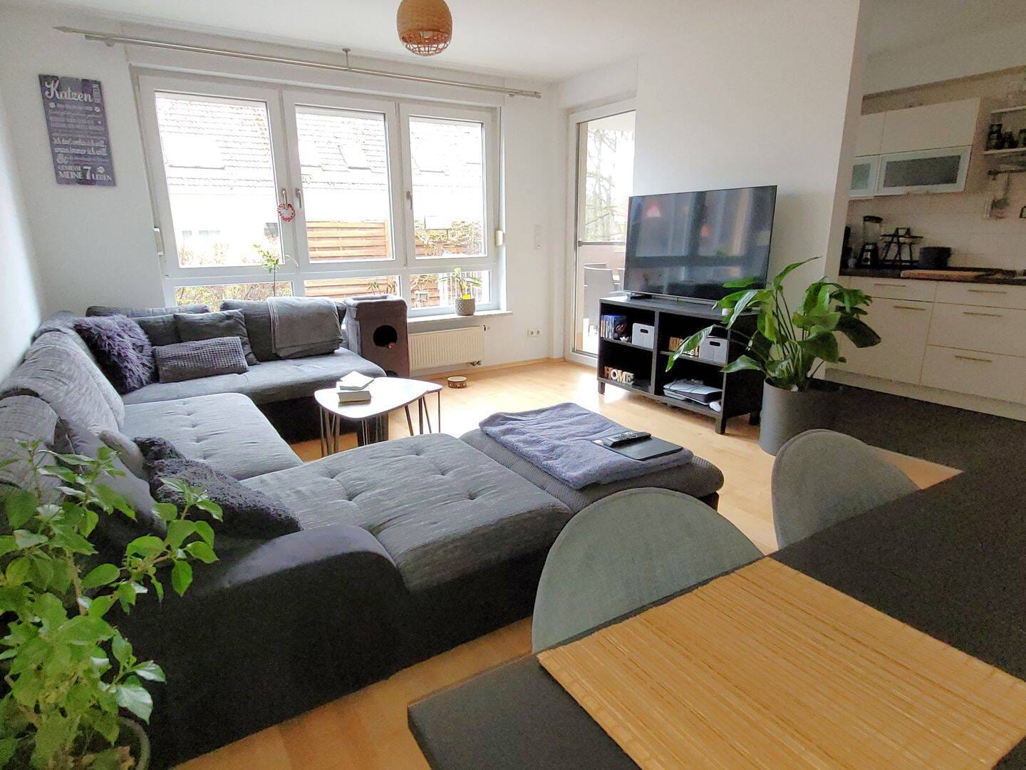 Immobilie in Spardorf - Jetzt kaufen – später einziehen! Bestens vermietete 4-Zimmer-Maisonette-ETW mit kleinem Garten in feiner Wohnlage von Uttenreuth - Bild 1