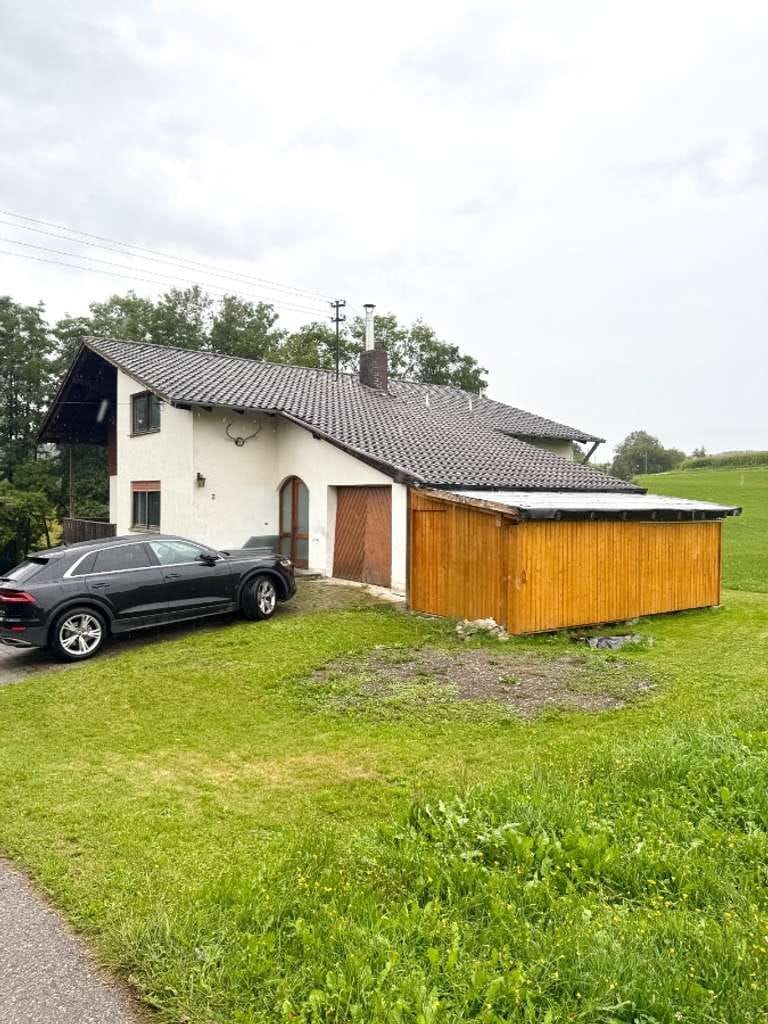 Immobilie in Dorfen - Landleben mit Charme, Haus mit Herz und Entwicklungschance - idyllische Lage, ebenerdiger Zugang - Bild 2