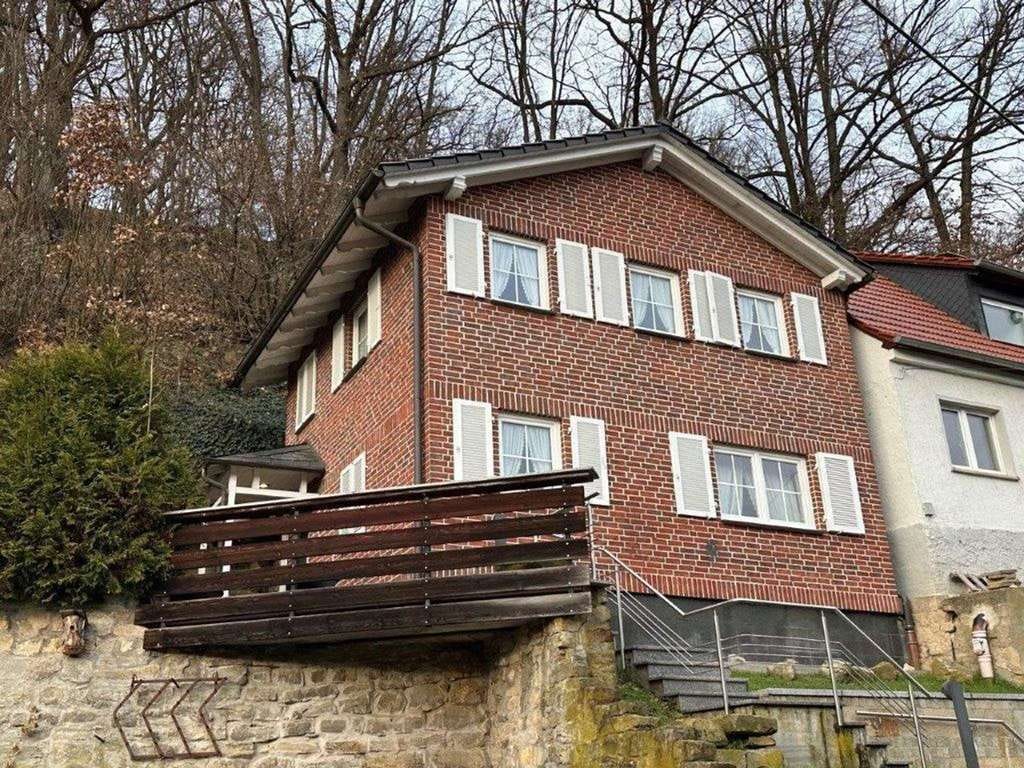 Immobilie in Uhlstädt-Kirchhasel - Neuwertiges kleines gemütliches  EFH in Niederkrossen - Bild 0