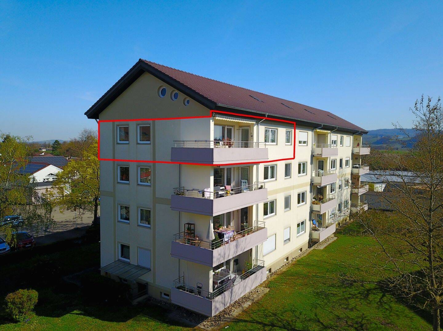 Immobilie in Breisach am Rhein - 3,5 Zimmer Wohnung mit Südbalkon und Garage - Bild 1