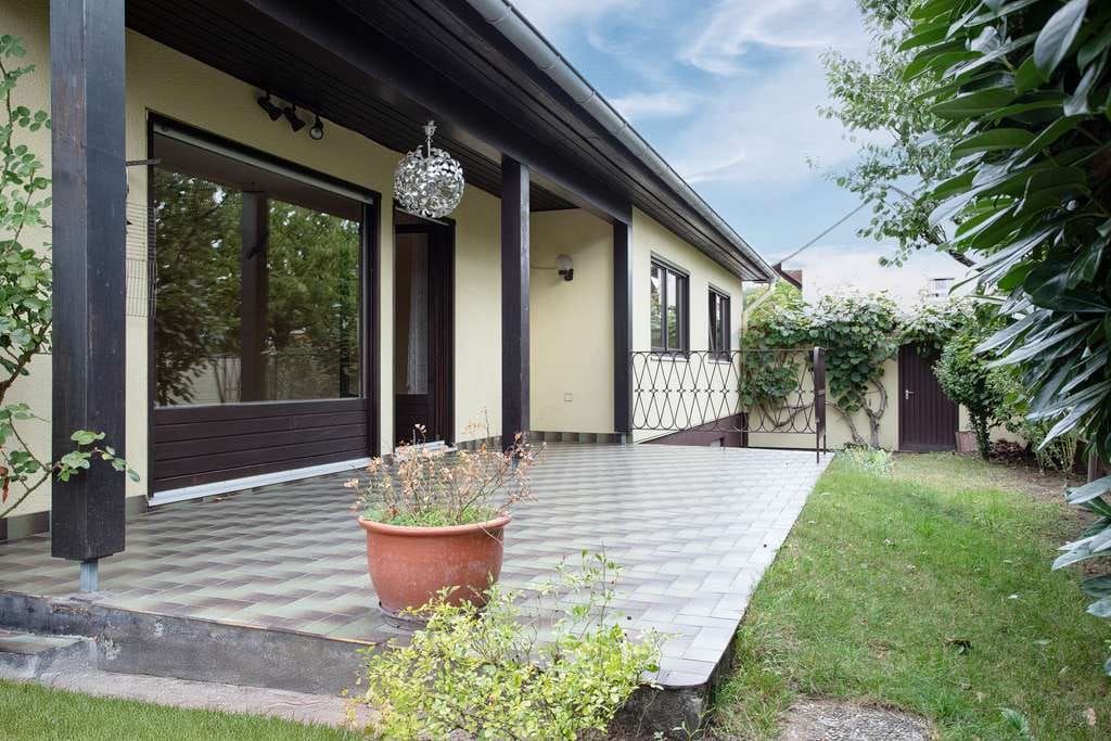 Immobilie in Dudenhofen - Großzügig wohnen für ein oder zwei Familien! - Bild 2