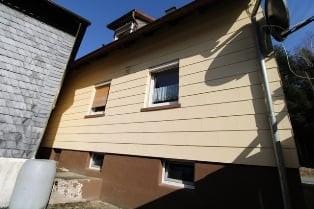Immobilie in Wilhelmsthal - Geräumiges 1-Familien-Wohnhaus mit zusätzlichem Wirtsgebäude - Bild 2