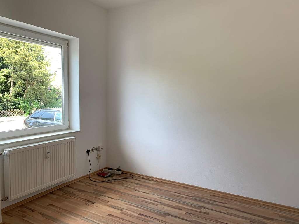 Immobilie in Kleinaitingen - Tolle und helle 3 ZKB EG Wohnung mit Gartenanteil - Gebäude wird energetisch saniert (inklusive) - Bild 4