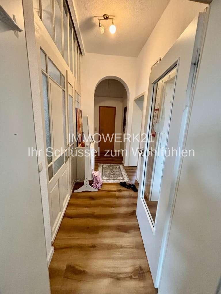 Immobilie in Kall - MFH mit 6 WE + 5 Garagen + Bauland in zentraler Lage von Kall - Top Rendite! ca. 40.000€ Kaltmiete!! - Bild 1