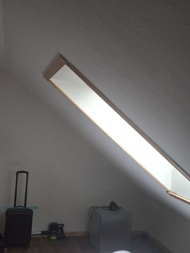 Immobilie in Villingen-Schwenningen - Vermietete 1-Zimmer-Dachgeschosswohnung mit Balkon in Villingen zu verkaufen - Bild 2