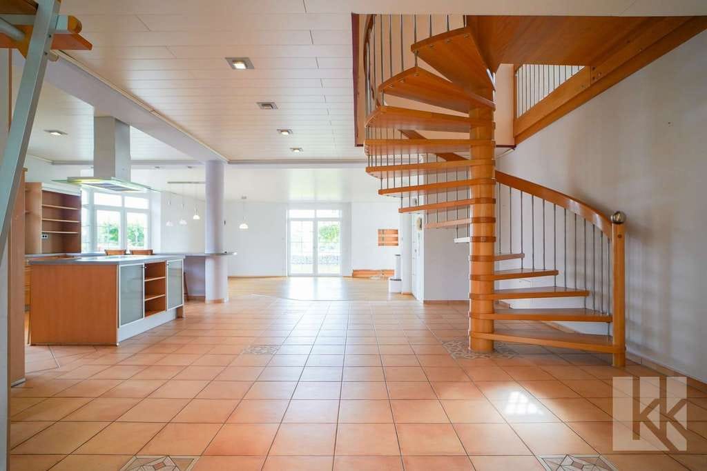 Immobilie in Osloß - Architektur trifft Natur – großzügiges Wohnen in einzigartiger Feldrandlage - Bild 3