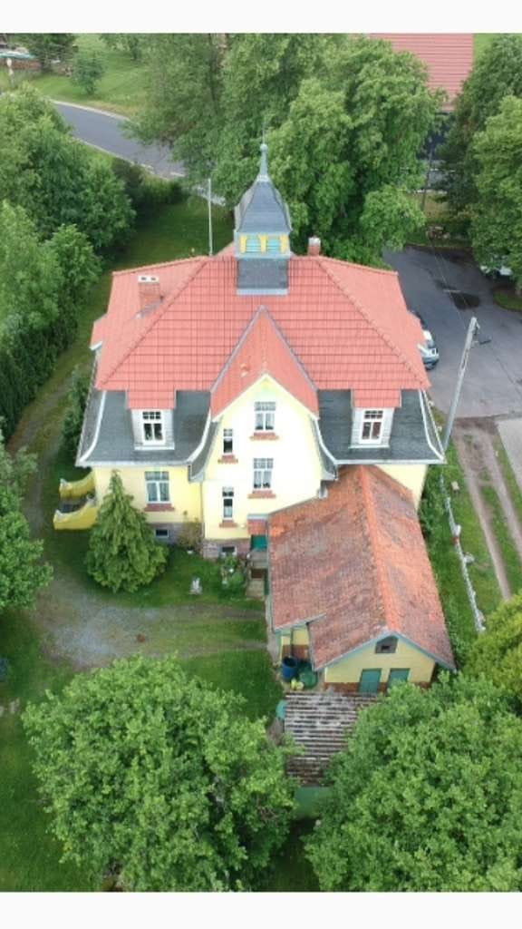 Immobilie in Frankenblick - von Privat: großzg. freist. Haus, ehem. Landschule, großer Garten, Kreis Sonneberg - Bild 0