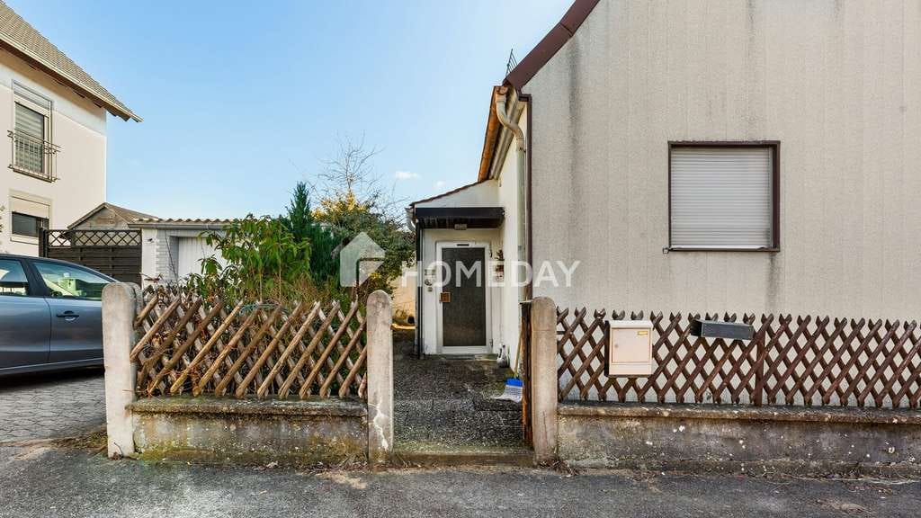 Immobilie in Windsbach - Sanierungsbedürftiges Einfamilienhaus mit viel Raum für Ihre Ideen - Bild 1