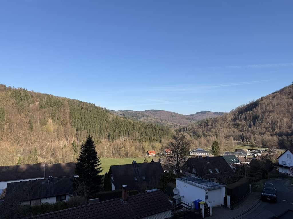 Immobilie in Langelsheim - Attraktive 2-Zimmer-Ferienwohnung mit herrlichem Ausblick in Lautenthal - Bild 1