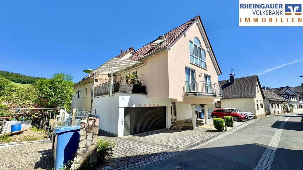 Immobilie in Kiedrich - * Kiedrich: Wohnen mit Ausblick – großzügige Maisonettewohnung mit zwei Balkonen und einer Loggia * - Bild 0