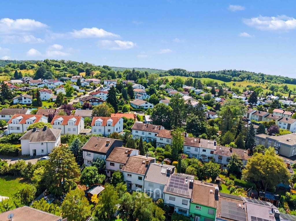 Immobilie in Roßdorf - WO STILLE ZUM LUXUS WIRD – Reihenmittelhaus am autofreieren Wohnweg - Bild 0